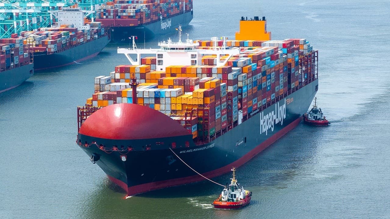 Junge MIT besucht Hapag Lloyd