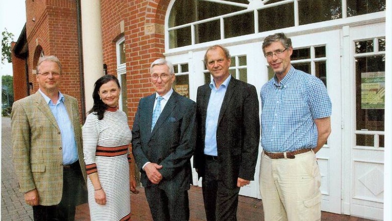 (v.l.n.r.): Friedhelm Freiherr von Landsberg-Velen, Gitta Connemann MdB, Günter Reisner, Fritz Güntzler MdB und Josef Rosche. (v.l.n.r.): Friedhelm Freiherr von Landsberg-Velen, Gitta Connemann MdB, Günter Reisner, Fritz Güntzler MdB und Josef Rosche.