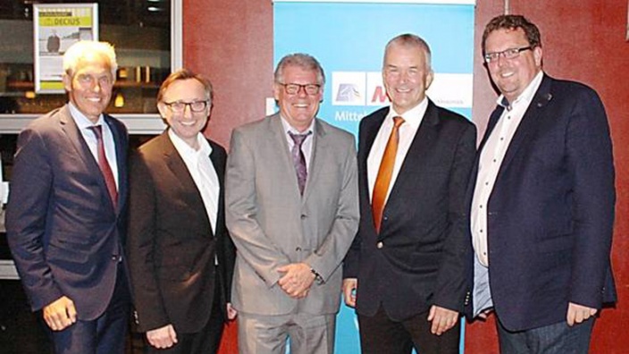 (v.l.n.r.): Lars Becker, Jürgen Michael Scharnbacher, Peter Radke, Peter Pfeiffer und Matthias Mehler.