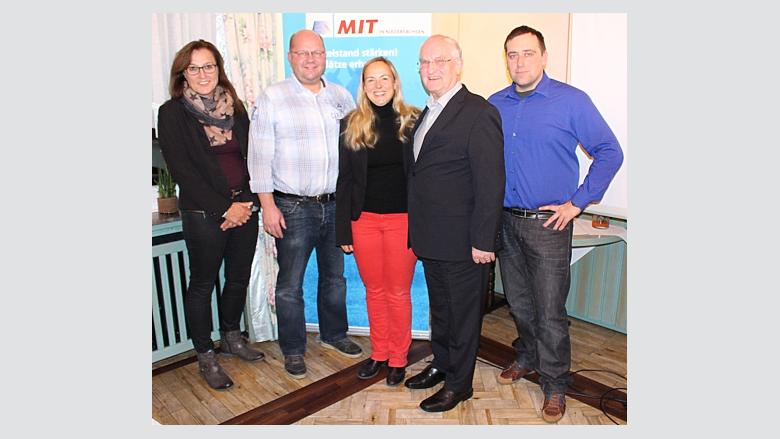 Der alte und neue Vorstand der MIT Delmenhorst - (v.l.n.r.): Bernadetté Huntemann, Olaf Thomsen, Maud Müller, Walter Kaufmann und Lars Düser.