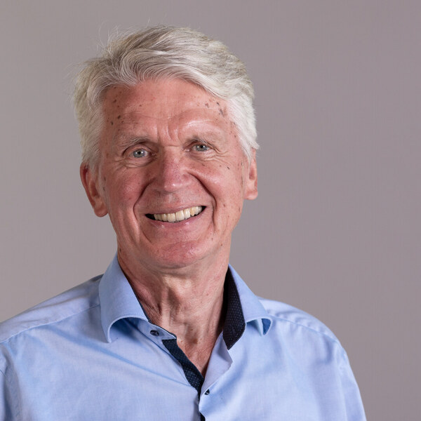 Dr. Josef Schlarmann